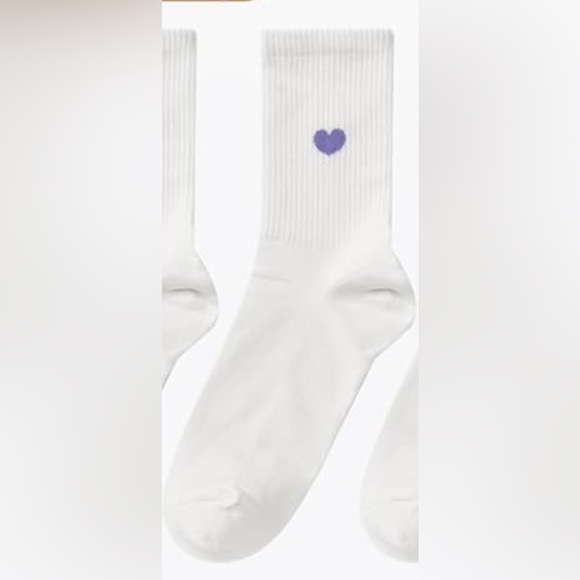 Cute Cotton Crew Athletic Socks - Ankle High, Novelty Fun Heart Design! - Picture 4 of 7